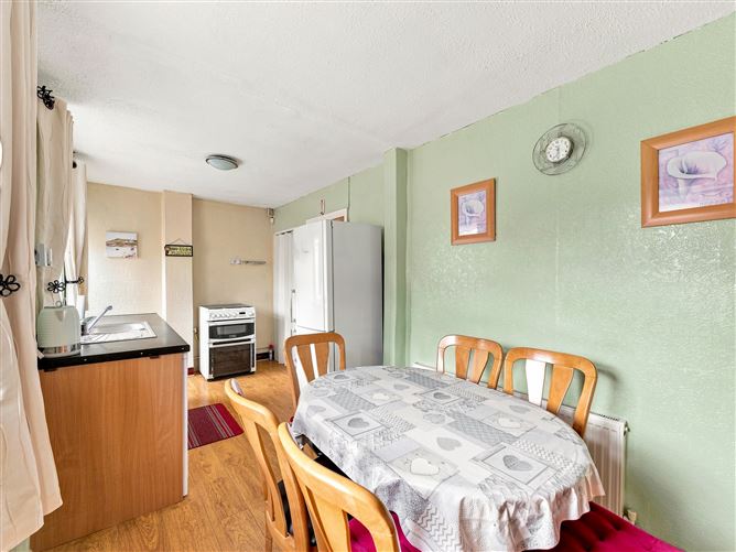Photo 16 of 34 — 102 Captains Avenue, Crumlin, Dublin 12