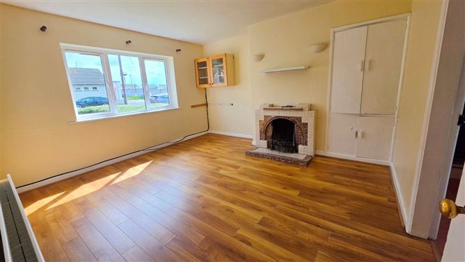 6 Percy French Park, Ballyjamesduff, Co. Cavan