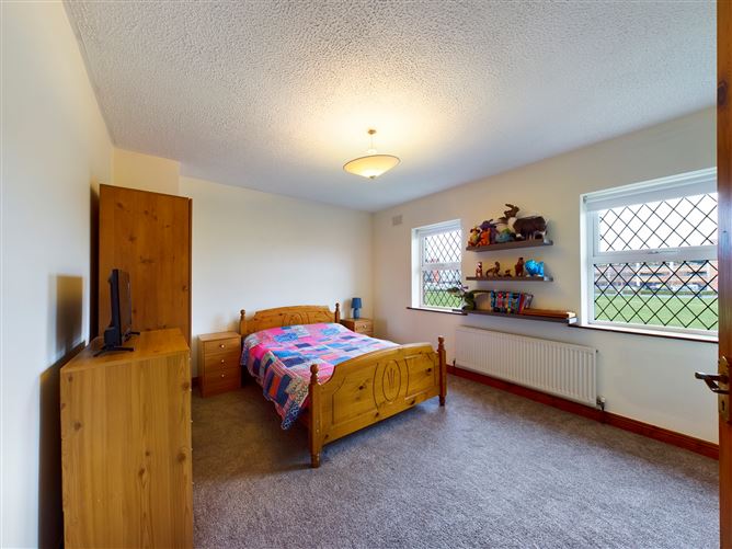 26 Park Avenue, Ennis, Co. Clare.
