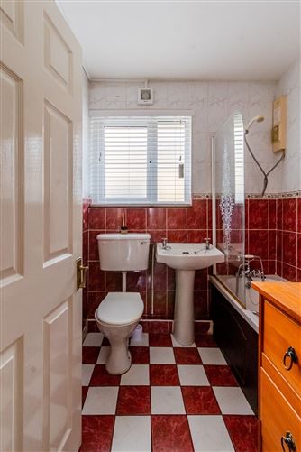 75 Harbour View Road, Knocknaheeny, Cork