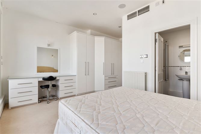 Penthouse, 31 Rathmines Wood, Ardee Road, Rathmines, Dublin 6