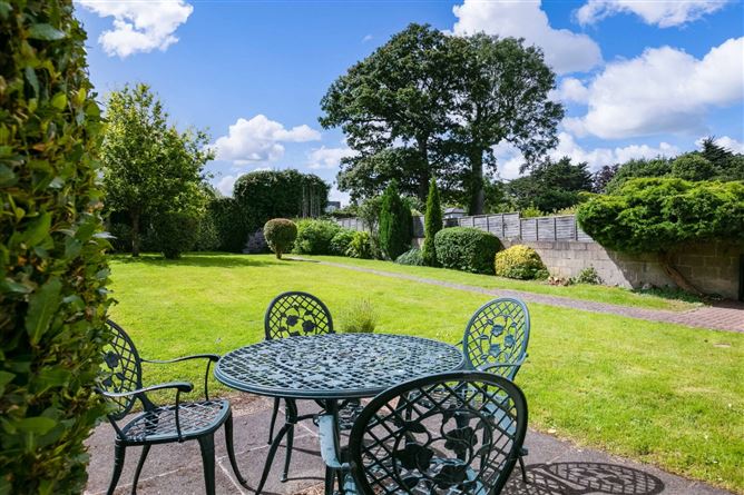 Rosbeg, 12 Ard Mhuire Park, Dalkey, Co. Dublin
