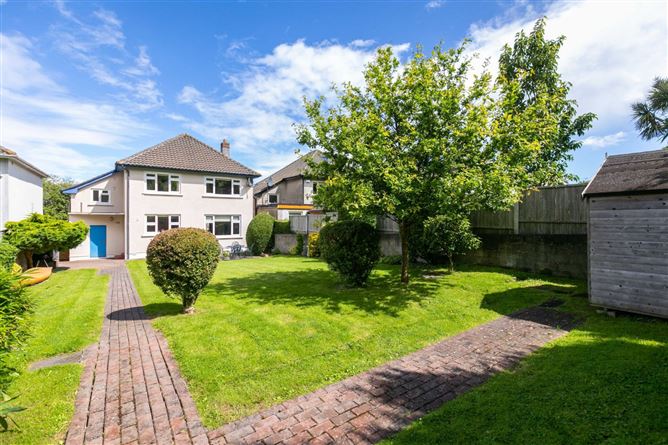 Rosbeg, 12 Ard Mhuire Park, Dalkey, Co. Dublin