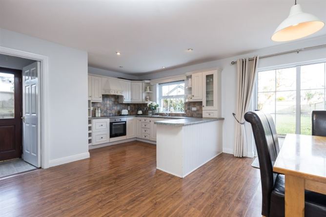 8 Beechville, Clonard Road, Wexford Town, Wexford