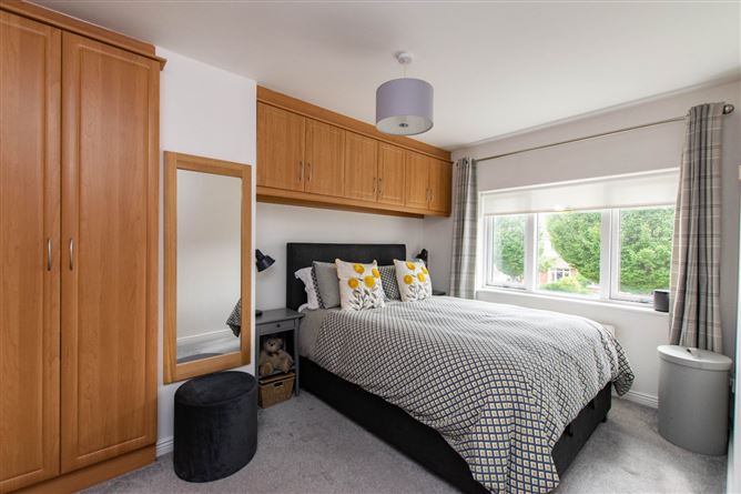 11 Orby Close, The Gallops, Leopardstown, Dublin 18