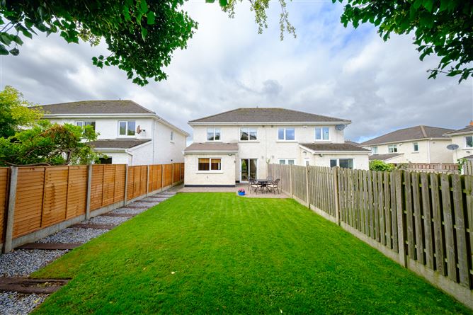 15 Riverwood Gardens, Castleknock, Dublin