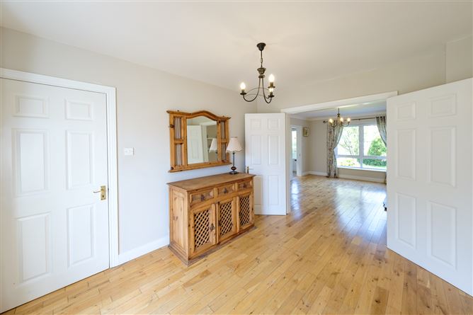 15 Riverwood Gardens, Castleknock, Dublin