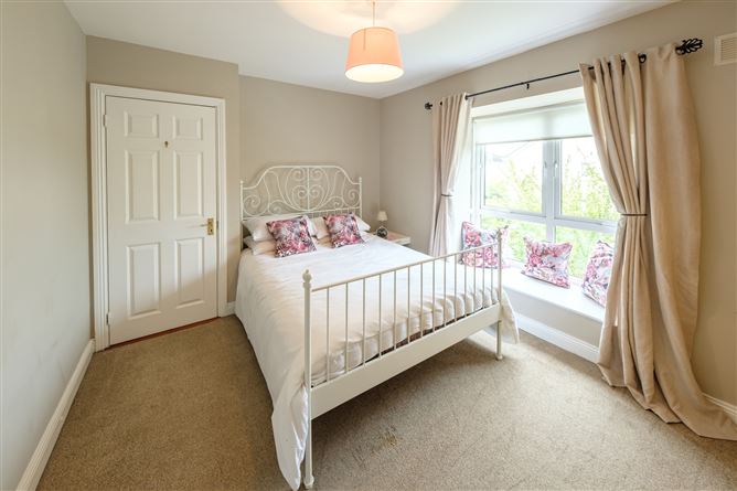 15 Riverwood Gardens, Castleknock, Dublin
