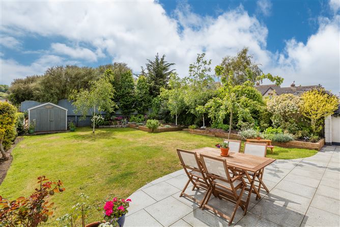 Hillcrest Cottage, 22 St Nessans Terrace, Howth, Co. Dublin