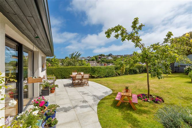 Hillcrest Cottage, 22 St Nessans Terrace, Howth, Co. Dublin
