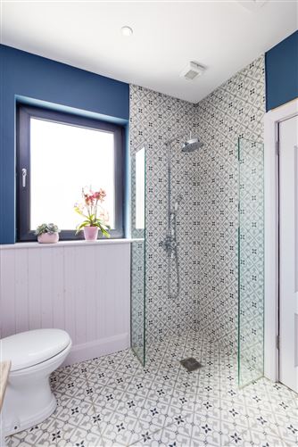 Hillcrest Cottage, 22 St Nessans Terrace, Howth, Co. Dublin