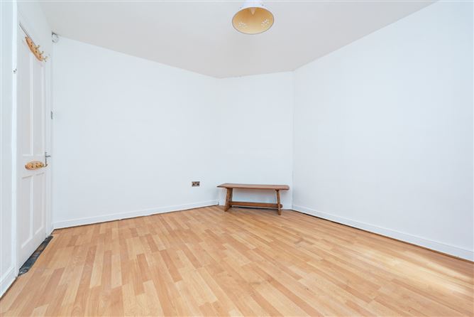 8 Maddenstown Terrace, Maddenstown North, Co.Kildare, Curragh, Kildare