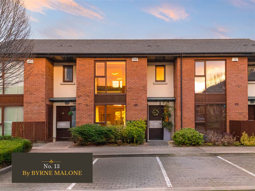 13 Castlegate Chase, Adamstown, Dublin