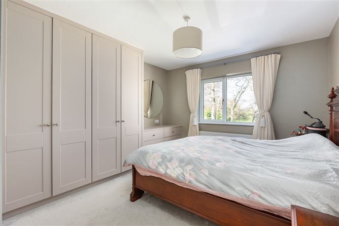 172 Stepaside Park, Stepaside, Dublin 18