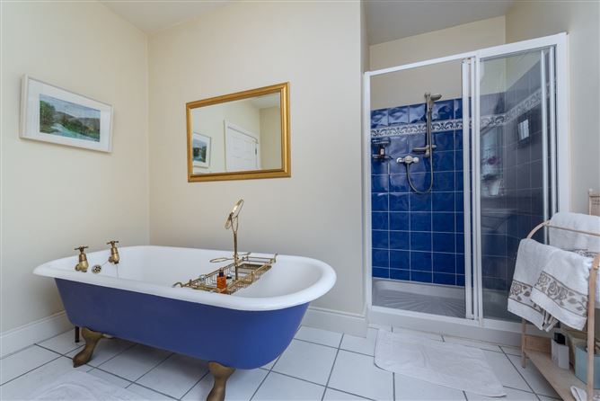 https://photos-a.propertyimages.ie/media/6/9/0/4954096/4422e14f-024f-40b0-82a4-2048f2957a9b_l.jpg