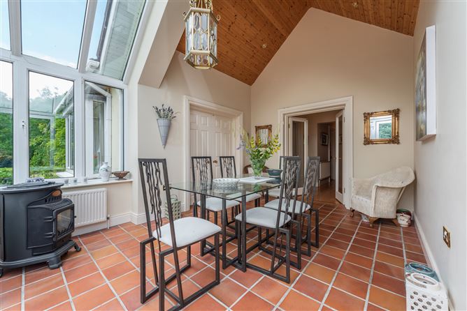 https://photos-a.propertyimages.ie/media/6/9/0/4954096/4422e14f-024f-40b0-82a4-2048f2957a9b_l.jpg