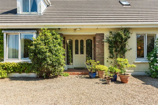 https://photos-a.propertyimages.ie/media/6/9/0/4954096/4422e14f-024f-40b0-82a4-2048f2957a9b_l.jpg