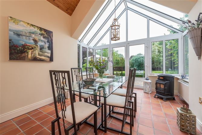 https://photos-a.propertyimages.ie/media/6/9/0/4954096/4422e14f-024f-40b0-82a4-2048f2957a9b_l.jpg