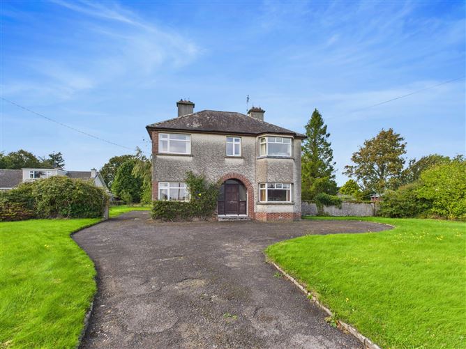 Nenagh Road, Borrisokane, Co. Tipperary