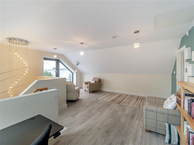 3 Bed in Pontoon,Pontoon,  Mayo