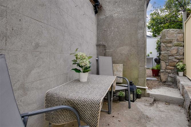 12 Magenta Place, Sandycove, Co. Dublin.