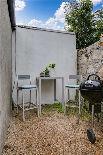 12 Magenta Place, Sandycove, Co. Dublin.