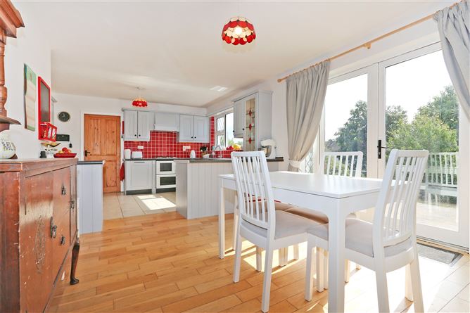 17 Tullyvarraga Crescent, Shannon, Co. Clare