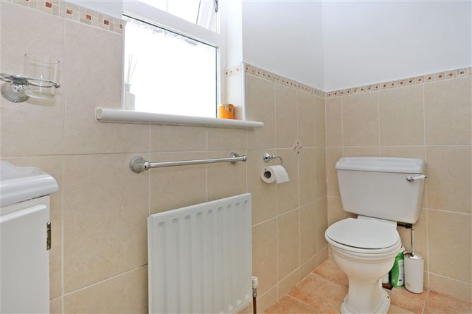 17 Tullyvarraga Crescent, Shannon, Co. Clare