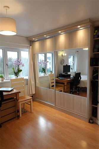 76 Sli an Choiste, Monksland, Athlone, Co. Roscommon