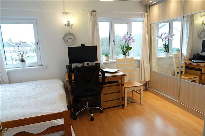 76 Sli an Choiste, Monksland, Athlone, Co. Roscommon