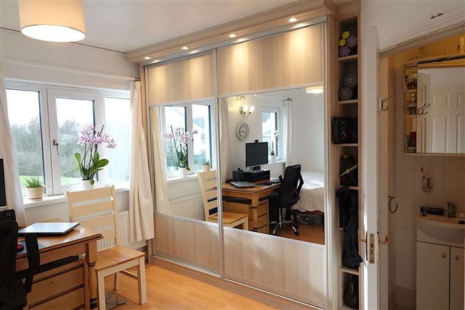 76 Sli an Choiste, Monksland, Athlone, Co. Roscommon