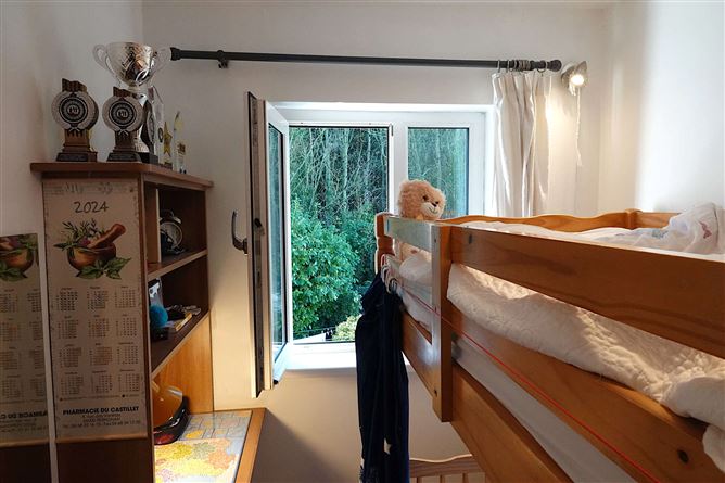 76 Sli an Choiste, Monksland, Athlone, Co. Roscommon