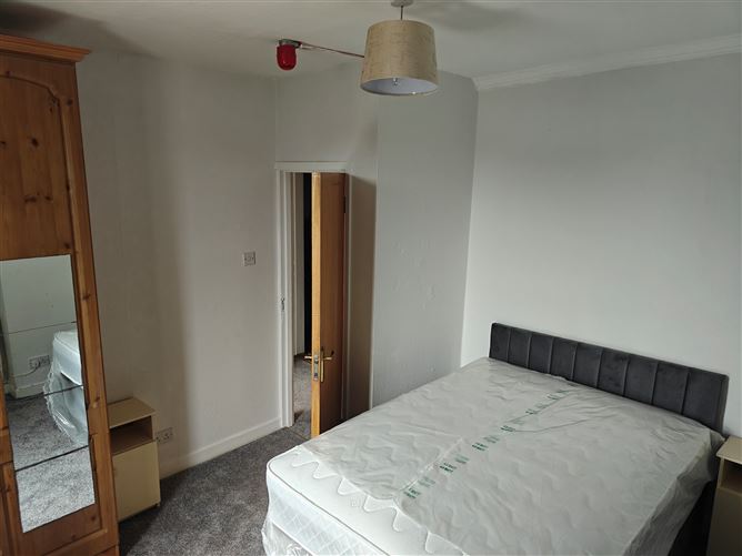 Flat 1, 27 parkgate street, South City Centre - D8,   Dublin 8, D08PT4C 