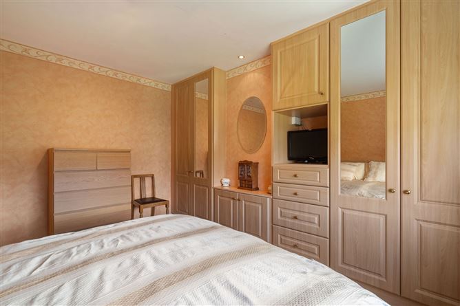206 Ballyroan Road, Rathfarnham, Dublin 16
