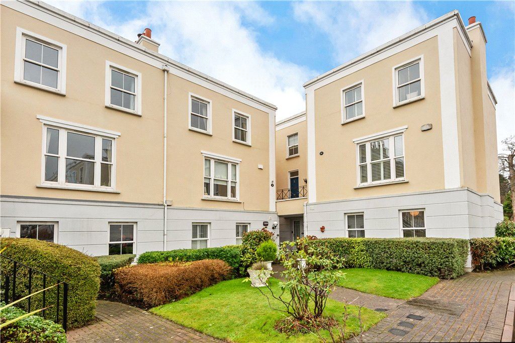 31 Castledawson, Sion Hill, Blackrock, Co. Dublin
