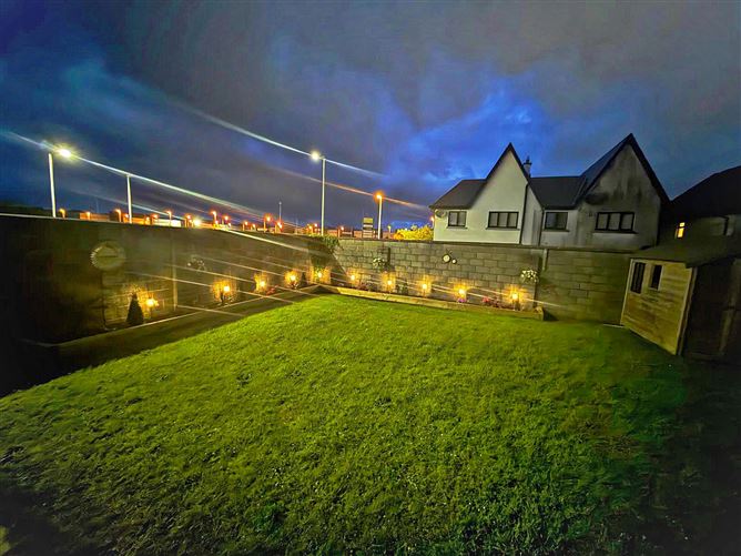 https://photos-a.propertyimages.ie/media/6/9/1/5001196/9f699a28-49d4-423c-97d0-b65107f1e212_l.jpg