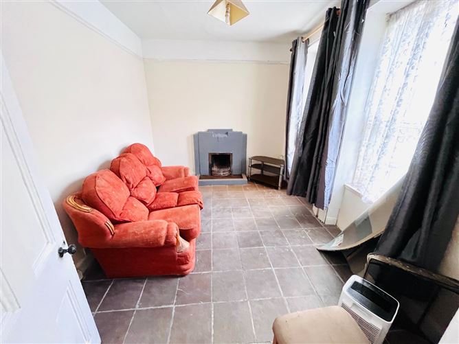 2 Arravale Terrace, Galbally Road, Tipperary Town