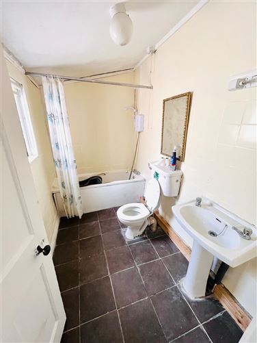 Photo 9 of 17 — 2 Arravale Terrace, Galbally Road, Tipperary Town