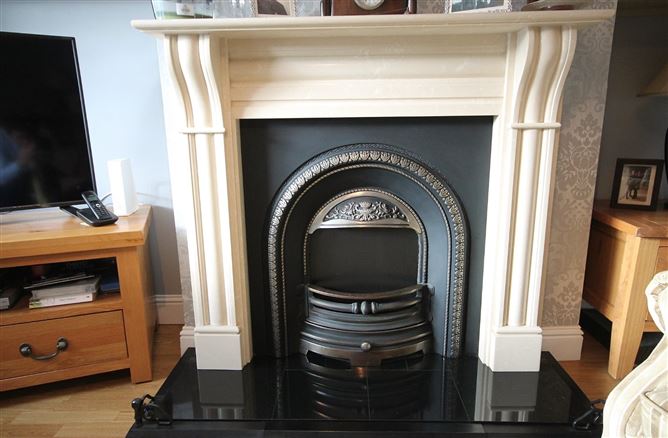43 Westbrook Park, Lucan, Co. Dublin