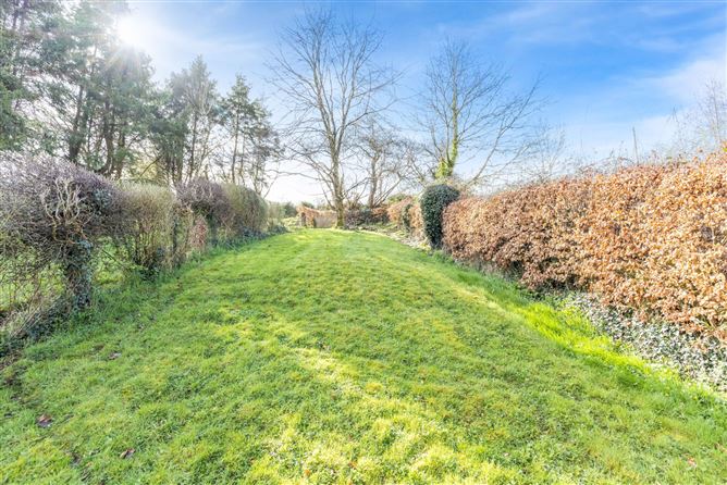 21 Cathedral Road, Cavan