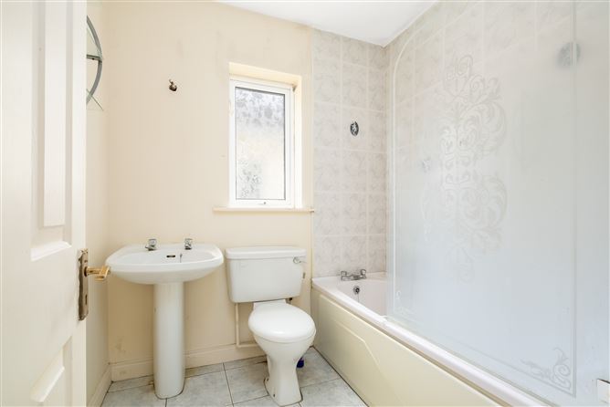 14 Oakdale Crescent, Ballycullen, Dublin 24