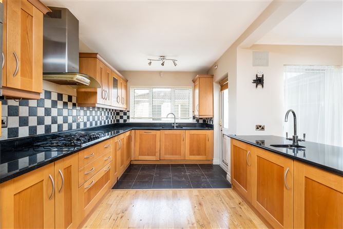 14 Oakdale Crescent, Ballycullen, Dublin 24