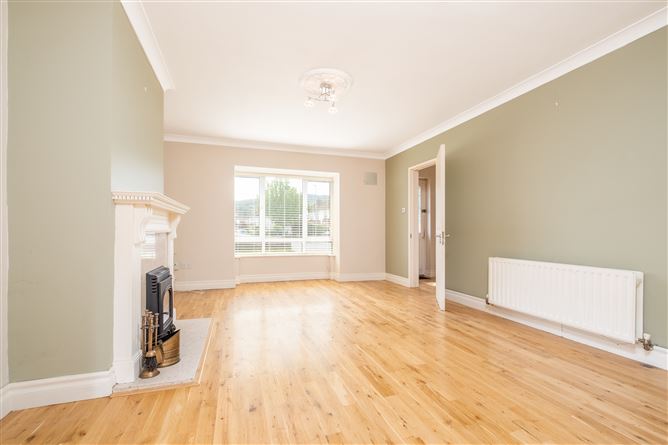 14 Oakdale Crescent, Ballycullen, Dublin 24