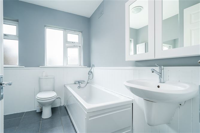 68 Seabury Park, Malahide, County Dublin