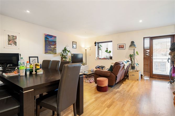 9 Crostick Court, Meath Street, Dublin 8
