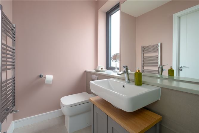 2 The Crescent, Scholarstown Wood, Rathfarnham, Dublin 16