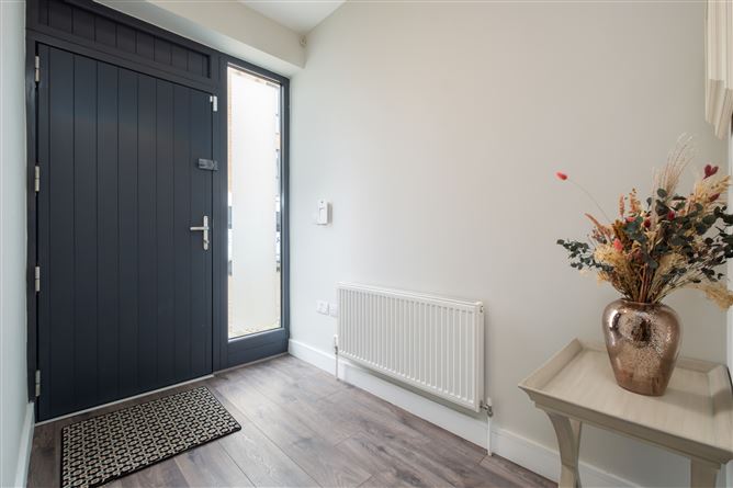 2 The Crescent, Scholarstown Wood, Rathfarnham, Dublin 16