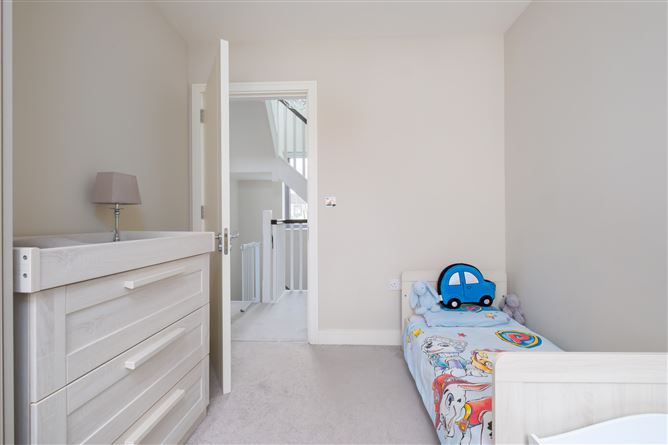 2 The Crescent, Scholarstown Wood, Rathfarnham, Dublin 16