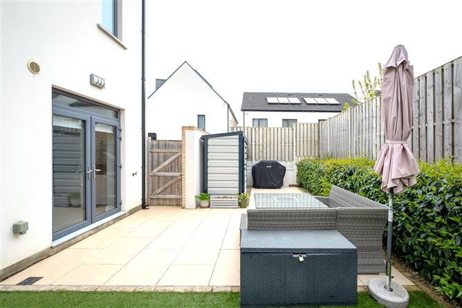 2 The Crescent, Scholarstown Wood, Rathfarnham, Dublin 16