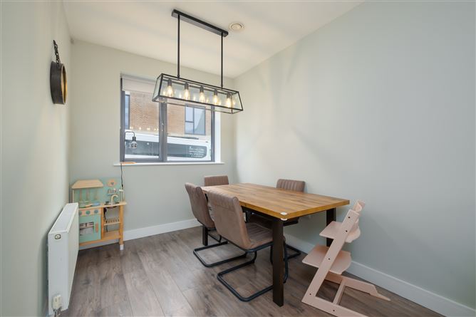 2 The Crescent, Scholarstown Wood, Rathfarnham, Dublin 16